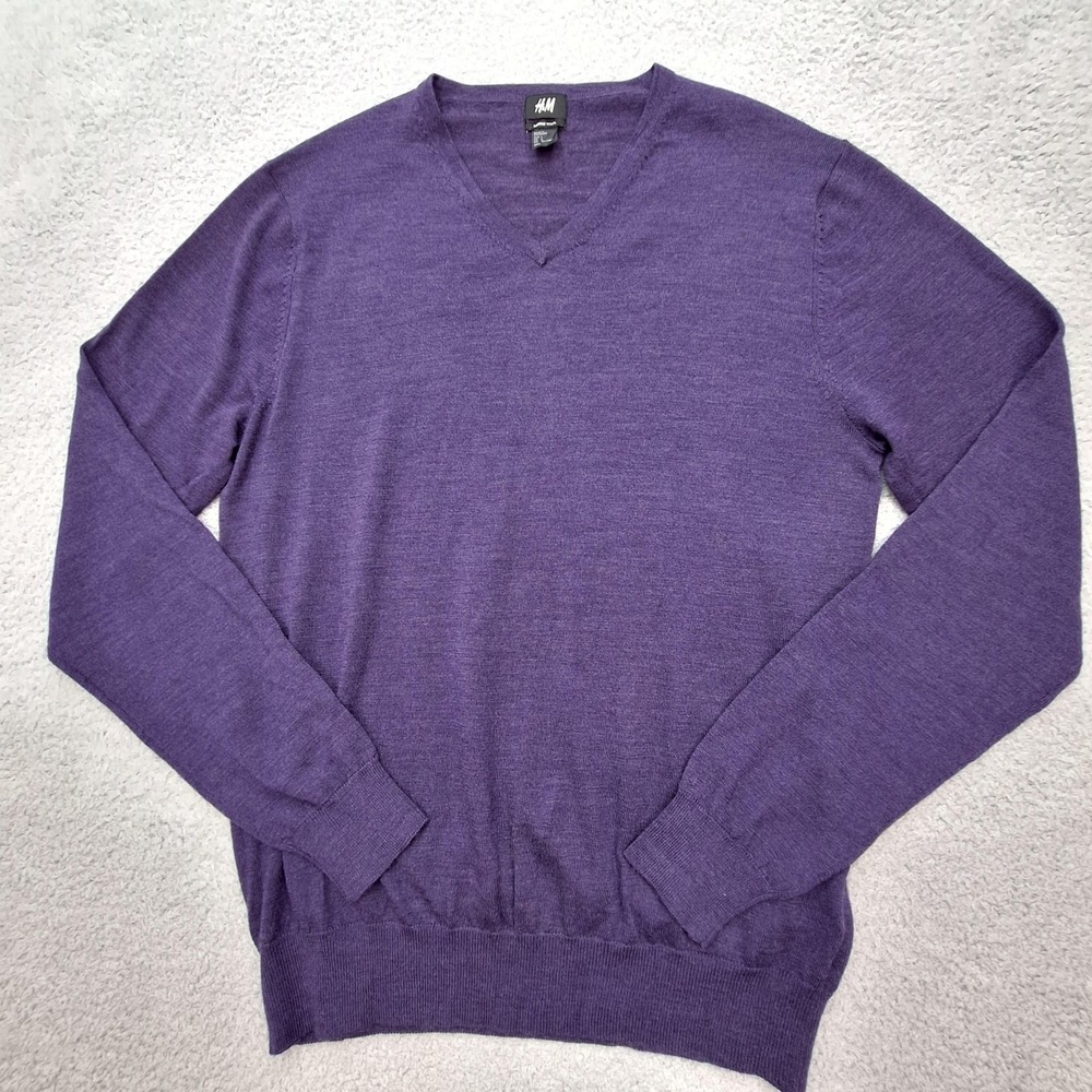 H&M Sweater Mens Large Purple 100% Merino Wool V-Neck Pullover Fine Knit Classic